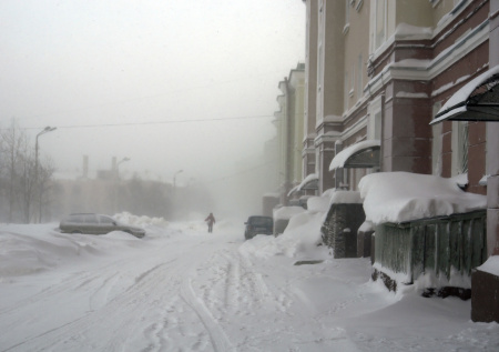 Апрельская метель обрушилась на Кольский полуостров и попала на видео
