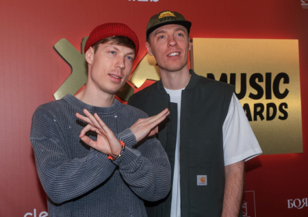 Петербургское кафе обвинило группу Dabro в краже логотипа