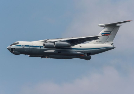 Самолет с освобожденными из плена военными РФ приземлился в Подмосковье