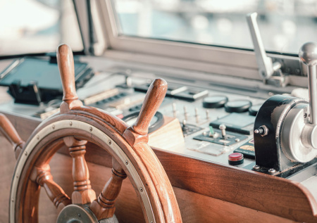 В Волгограде затонула яхта почти за 18 млн рублей