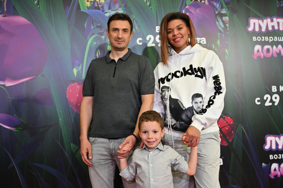 Актер Алексей Гаврилов с супругой, экс-баскетболисткой сборной России Катериной Кейру