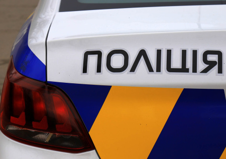 Украинец с топором набросился на полицейских