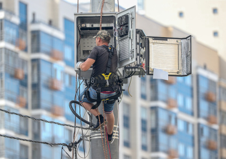 Миронов назвал способ сделать сотовую связь доступнее для россиян