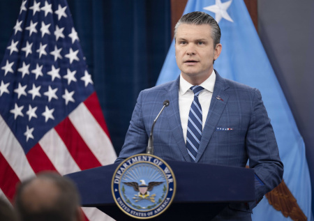 США предупредили Европу и Азию, что больше не будут защищать их бесплатно