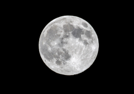 Россиянам пообещали голубую Луну