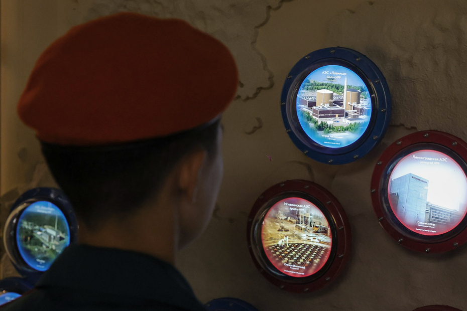 Карта атомных электростанций, построенных советскими атомщиками, в экспозиции «Чернобыль. Подвиг народа» в музее «Атом» на ВДНХ в Москве. Экспозиция открылась 24 апреля, открытие приурочено к 40-летию аварии на Чернобыльской атомной электростанции 26 апреля 1986 года