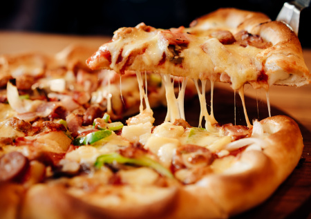 Пицца без теста — смешала, и в духовку, ну кайф же: быстрый ужин из того, что было в холодильнике