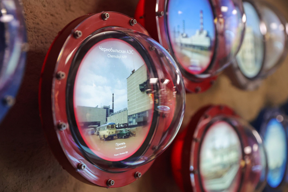 Карта атомных электростанций, построенных советскими атомщиками, в экспозиции «Чернобыль. Подвиг народа» в музее «Атом» на ВДНХ в Москве. Экспозиция открылась 24 апреля, открытие приурочено к 40-летию аварии на Чернобыльской атомной электростанции 26 апреля 1986 года