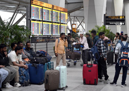 Загоревшийся самолет едва не унес жизни шести пассажиров