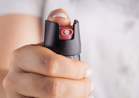 Проукраинских активистов залили перцовыми баллонами в Италии