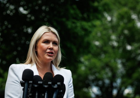 «Стремился убить Трампа»: Ливитт назвала вашингтонского стрелка безумцем