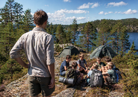 Походные домогательства: в Карелии учителя ОБЖ обвиняют в растлении детей