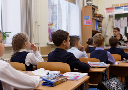 В Госдуме предложили наказывать родителей за хамство детей учителям