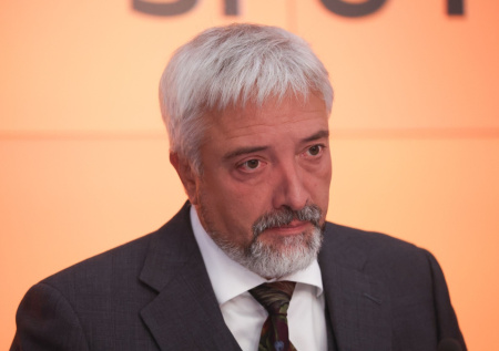 Примаков уходит с госслужбы в журналистику и науку