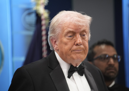 Черная метка Трампу: кто и почему хочет убить президента США – все версии