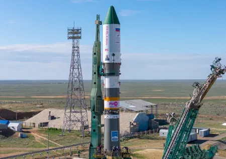 Телеканал РУ.ТВ запустил новый логотип в космос в честь 20-летия