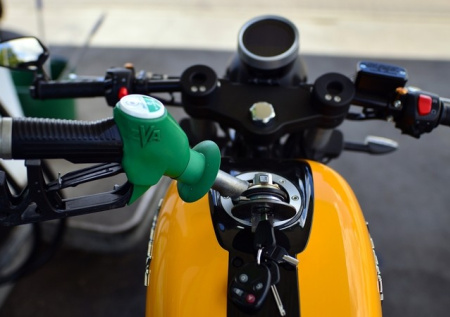 Британцы вышли на протест против бездействия властей