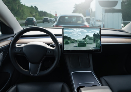 Автоэксперт рассказал о преимуществах беспилотных видов транспорта