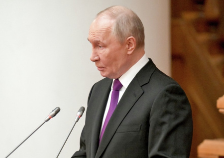 Путин призвал не зацикливаться на запретах в законотворчестве