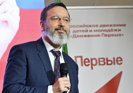 Министр образования одного из новых регионов уволился из-за долгов