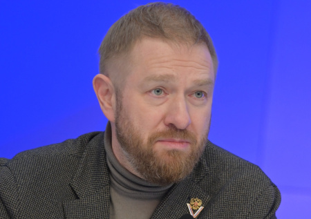 Обвиняемый в хищении депутат решил отправиться на СВО