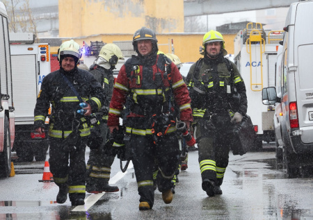 На севере Москвы потушили пожар в новостройке
