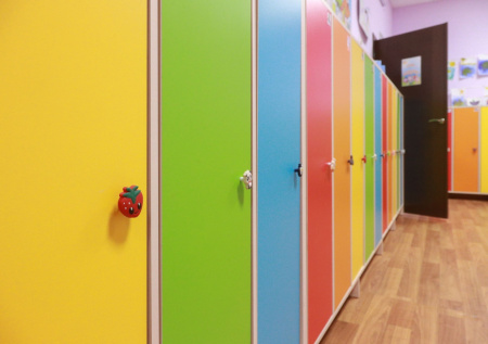 В Санкт-Петербурге начали принимать в ясли малышей до года