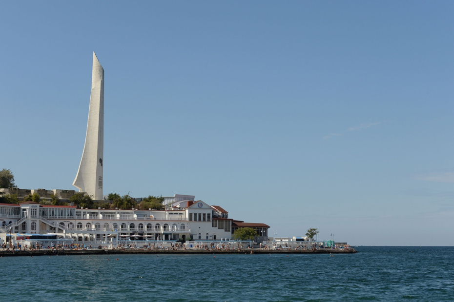 Обелиск «Городу-герою Севастополю»