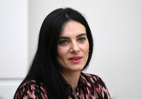 Отъезд из РФ, смерть тренера, новый долг ФНС: куда пропала Исинбаева