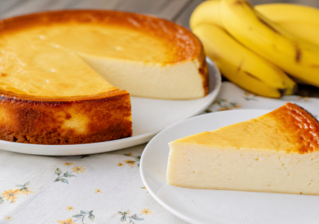 Без муки, бананы и творог: запеканка круче, чем сан-себастьян — нежная, как чизкейк