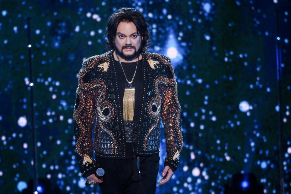 Певец Филипп Киркоров выступает на большом весеннем фестивале «Звезды Русского Радио», 2018 год