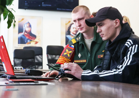 «Геймеры — лучшие дроноводы»: как в РФ создают войска беспилотных систем