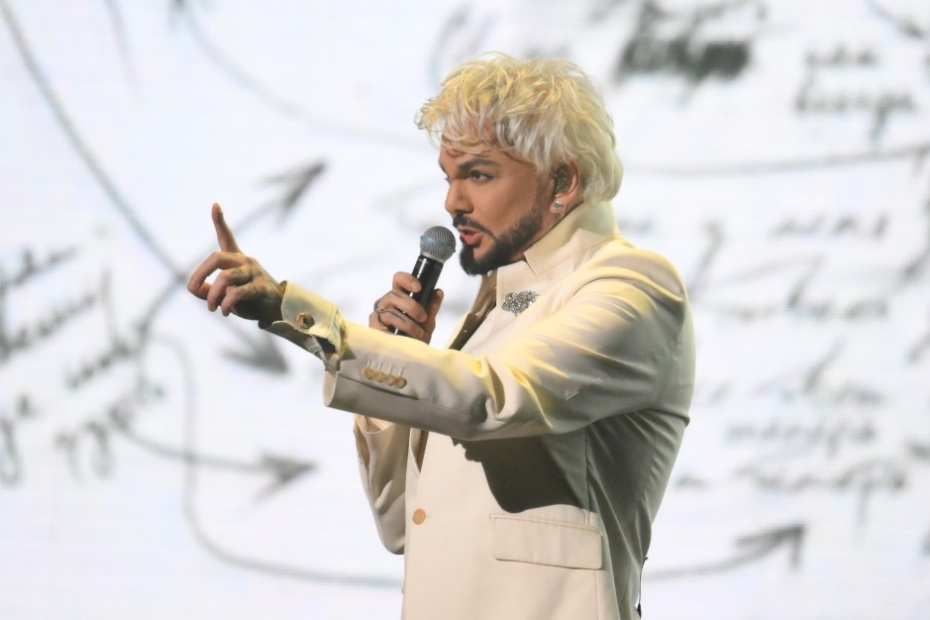 Лауреат 9-й ежегодной музыкальной премии «Жара Music Awards» 2026 года в номинации «Арстист года» певец Филипп Киркоров