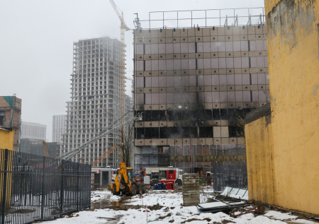 Появились новые подробности в деле о смертельном пожаре на стройке в Москве