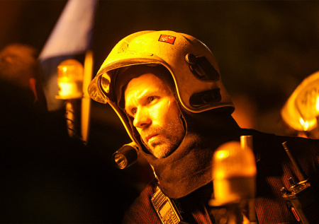 В одном из домов Москвы произошел взрыв и начался пожар