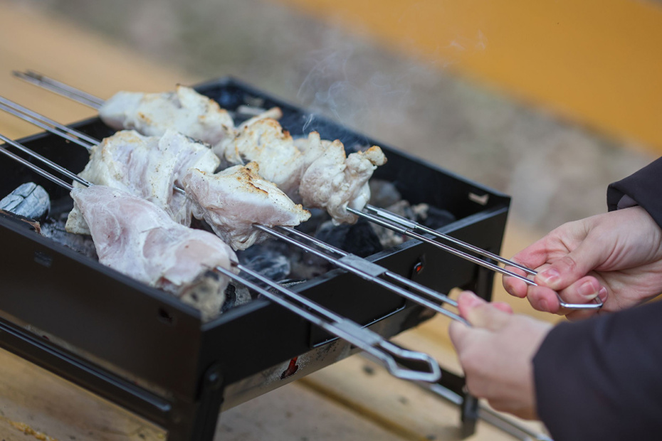 Где жарить шашлык нельзя: законы и штрафы 2026 года