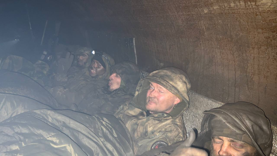 Бойцы спецназа «Ахмат» внутри трубы