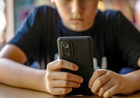 Адвокат ответил, что грозит подросткам за передачу фотографий ВСУ