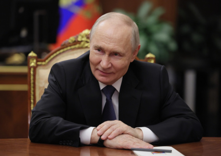 Путин одобрил кандидатов на посты главы и премьера Дагестана