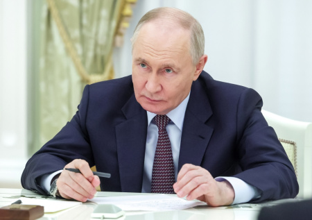 Путин похвалил участников СВО из Дагестана