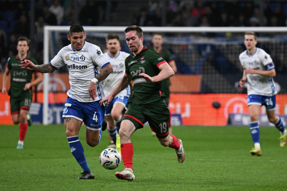 Хуан Хосе Касерес («Динамо») и Александр Руденко («Локомотив»)