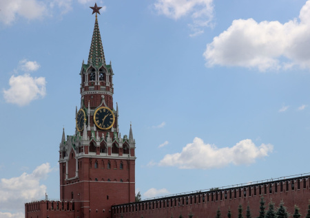 Территорию Кремля закроют для посетителей в День Победы
