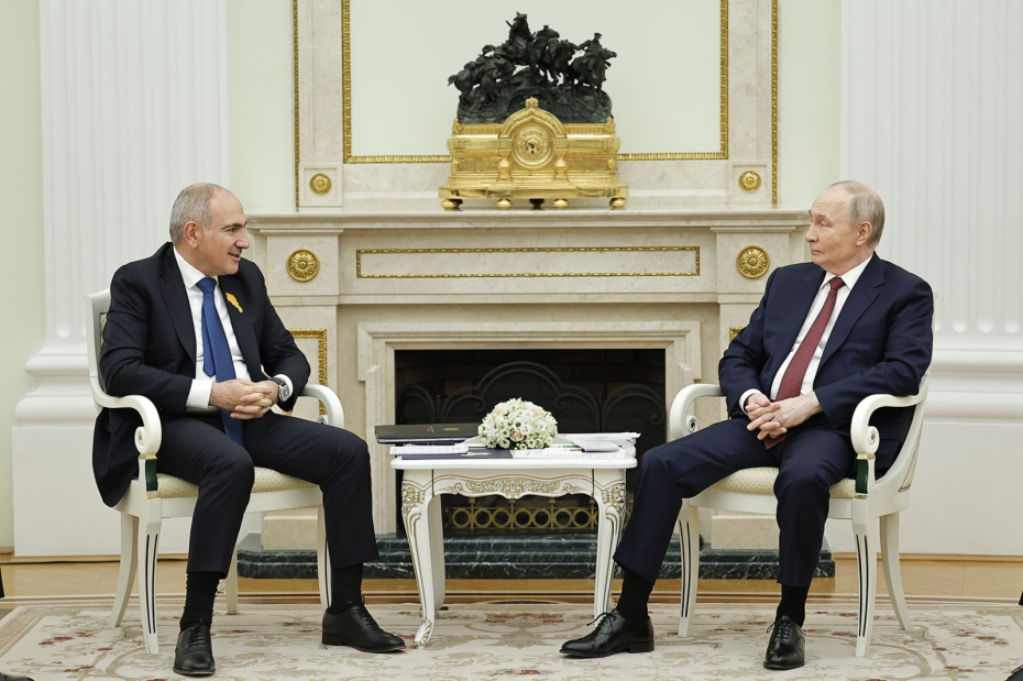 Президент России Владимир Путин и премьер-министр Армении Никол Пашинян
