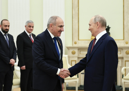 Пашинян и Путин обсудили проблемы в отношениях Армении и России