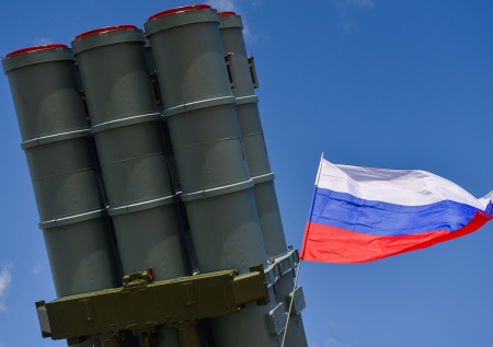 ВСУ пытались атаковать Россию ночью с помощью 53 БПЛА
