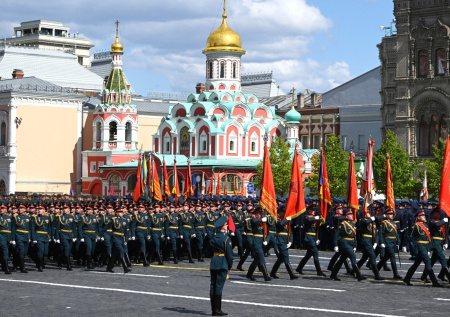 В Кремле приняли решение по иностранным СМИ на 9 мая