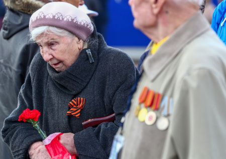 Стало известно, сколько ветеранов ВОВ живут в Подмосковье
