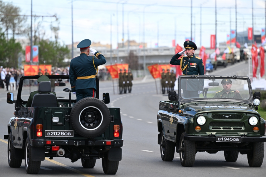 Военнослужащие на параде Победы в Казани, посвященном 81-летию Победы в Великой Отечественной войне