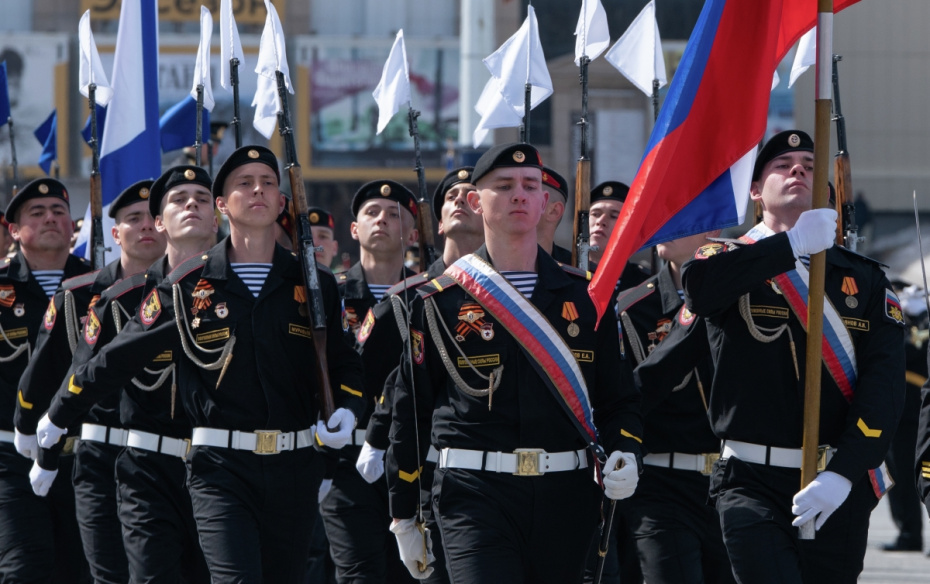 Военнослужащие на параде Победы в Петропавловске-Камчатском, посвященном 81-летию Победы в Великой Отечественной войне