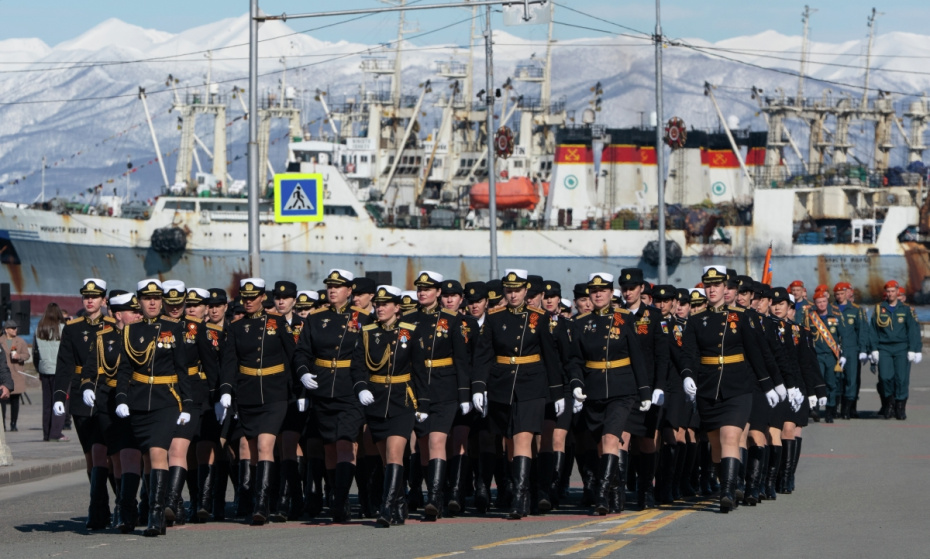 Военнослужащие на параде Победы в Петропавловске-Камчатском, посвященном 81-летию Победы в Великой Отечественной войне